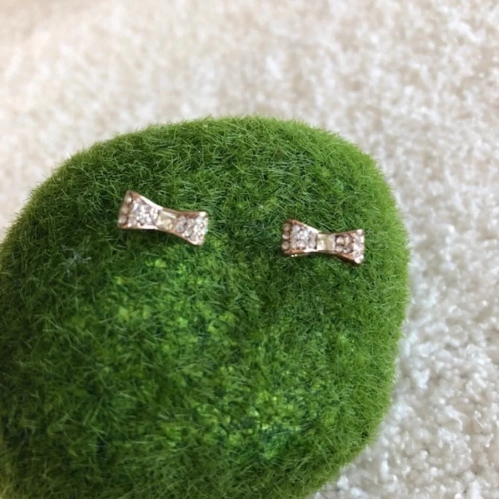Kate Spade bow earrings new​
